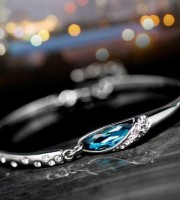 Exclusive Crystal Bracelet - 1069